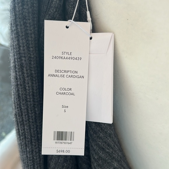 Veronica Beard Wool & Cashmere oversized Cardigan With Attached Scarf Small - Picture 11 of 11